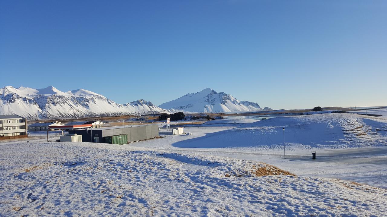 Hvita Husith, Kirkjubraut 48 Leilighet Höfn Eksteriør bilde